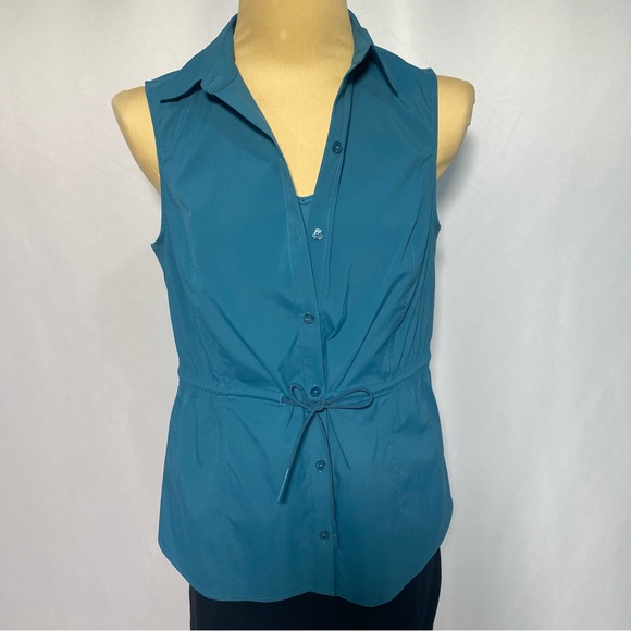 Athleta Tops - Athleta Blue Sleeveless Button-Down Shirt